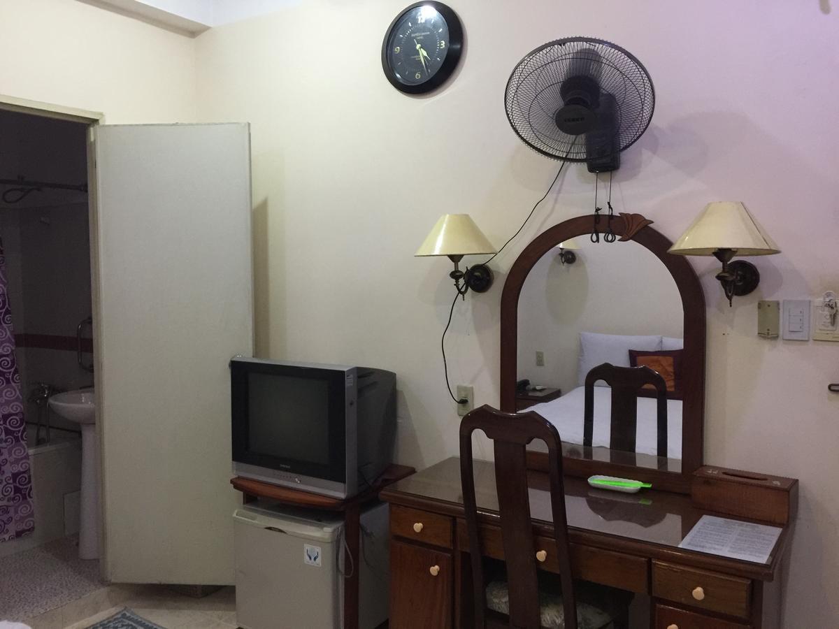 Duyen Sai Gon Hotel Ho Chi Minh City Bagian luar foto